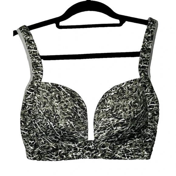 Lululemon Bra High Support Camo Bra Women’s Sz M Athleisure Running Workout Gym - Picture 1 of 5